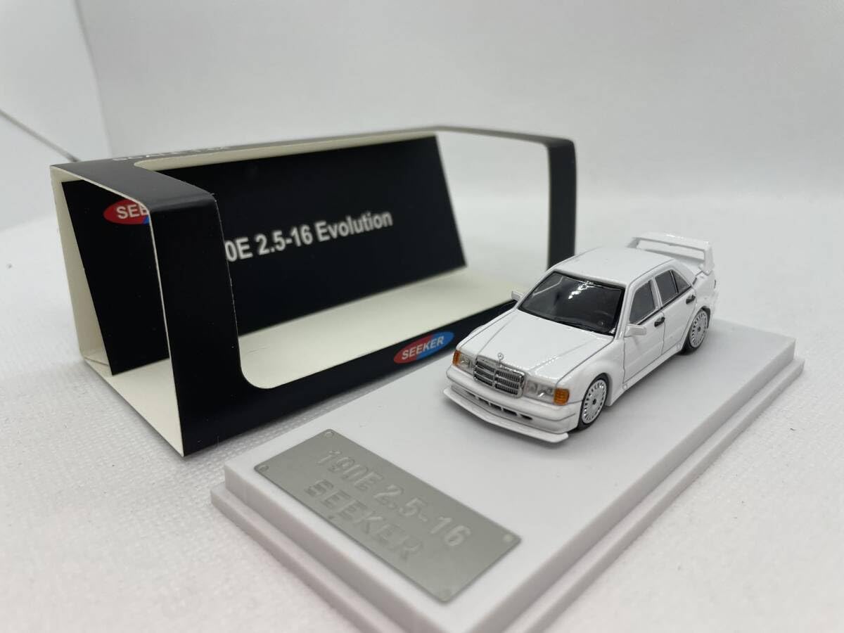 4R-746 SEEKER 1/64 メルセデスベンツ 190E W201 Seeker 1/64 Mercedes-Benz 190E W201 2.5-16 Silver Diecast